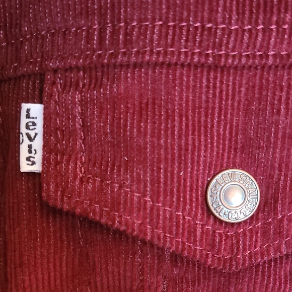 Levi's Women's Deep Red Jacket with Cream Sherpa Collar - Picture 3 of 4